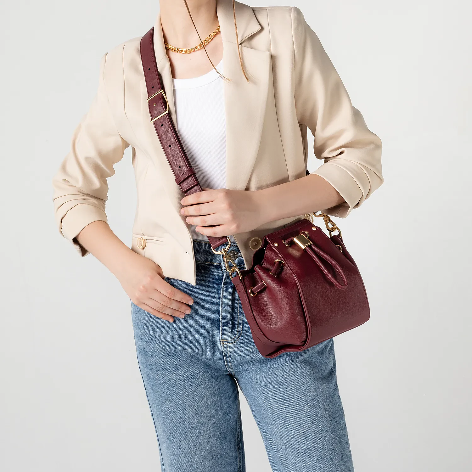 ESBUCKET MINI BUCKET BAG - BLOOD RED